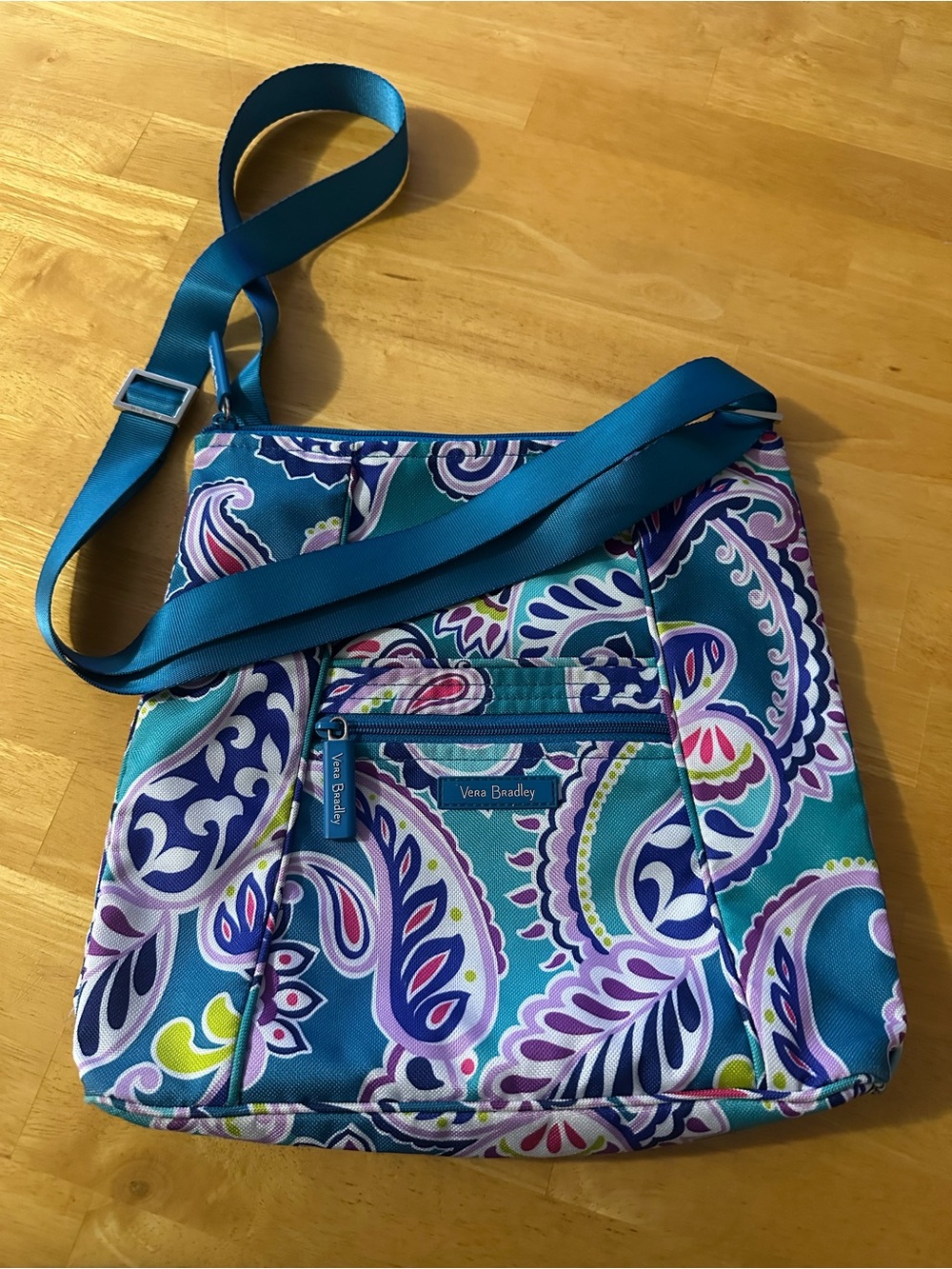 Vera Bradley Hipster Crossbody bag in Waikiki print!